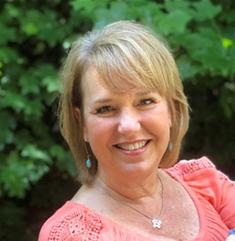 Cyndi Lawton - Copywriter